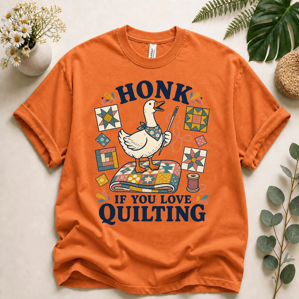 Honk If You Love Quilting T-Shirt – Funny Goose Quilter Sewing Unisex Tee