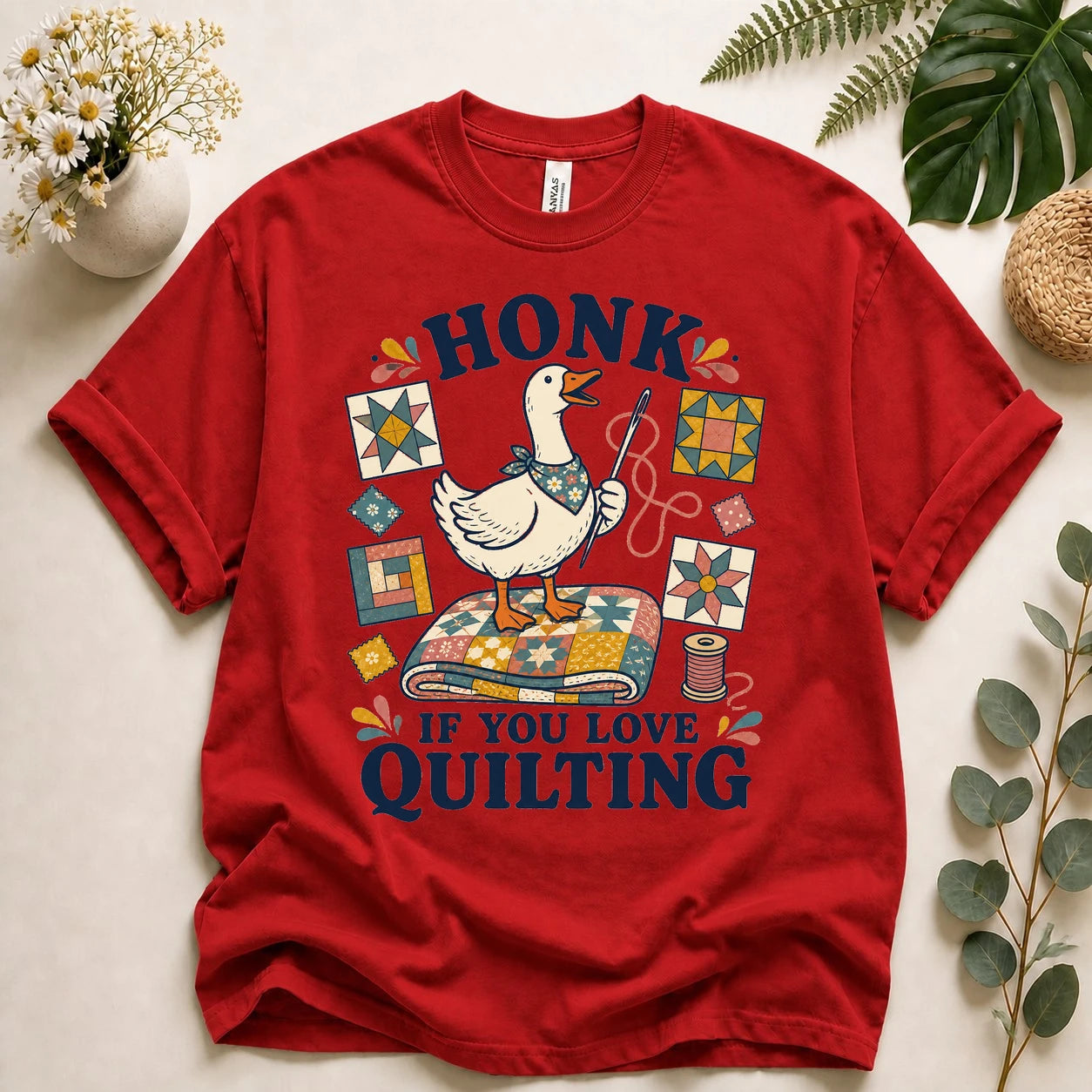 Honk If You Love Quilting T-Shirt – Funny Goose Quilter Sewing Unisex Tee