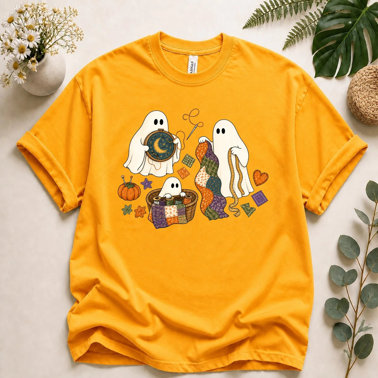 Halloween Quilting Ghost Shirt – Cute Sewing T-Shirt, Spooky Sewist & Quilter Gift