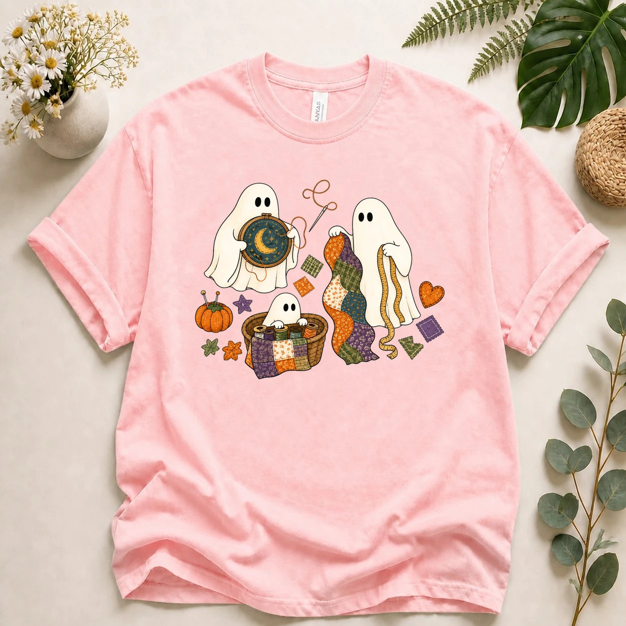 Halloween Quilting Ghost Shirt – Cute Sewing T-Shirt, Spooky Sewist & Quilter Gift