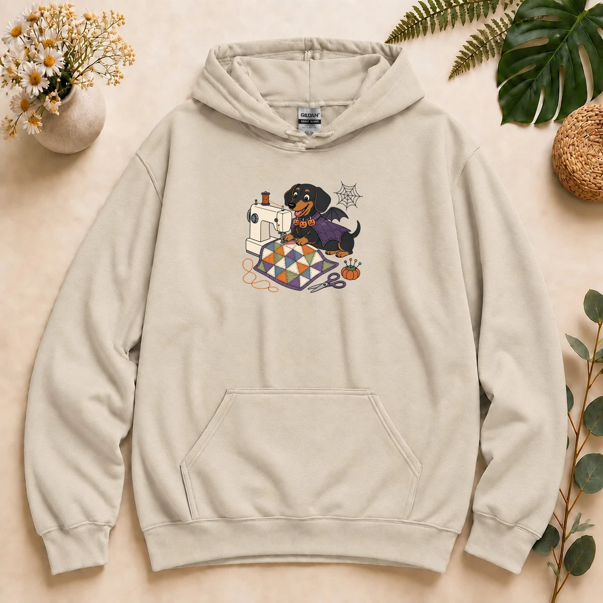 Halloween Sewing Dachshund – Cute Quilter Gift, Spooky Dog Lover Hoodie