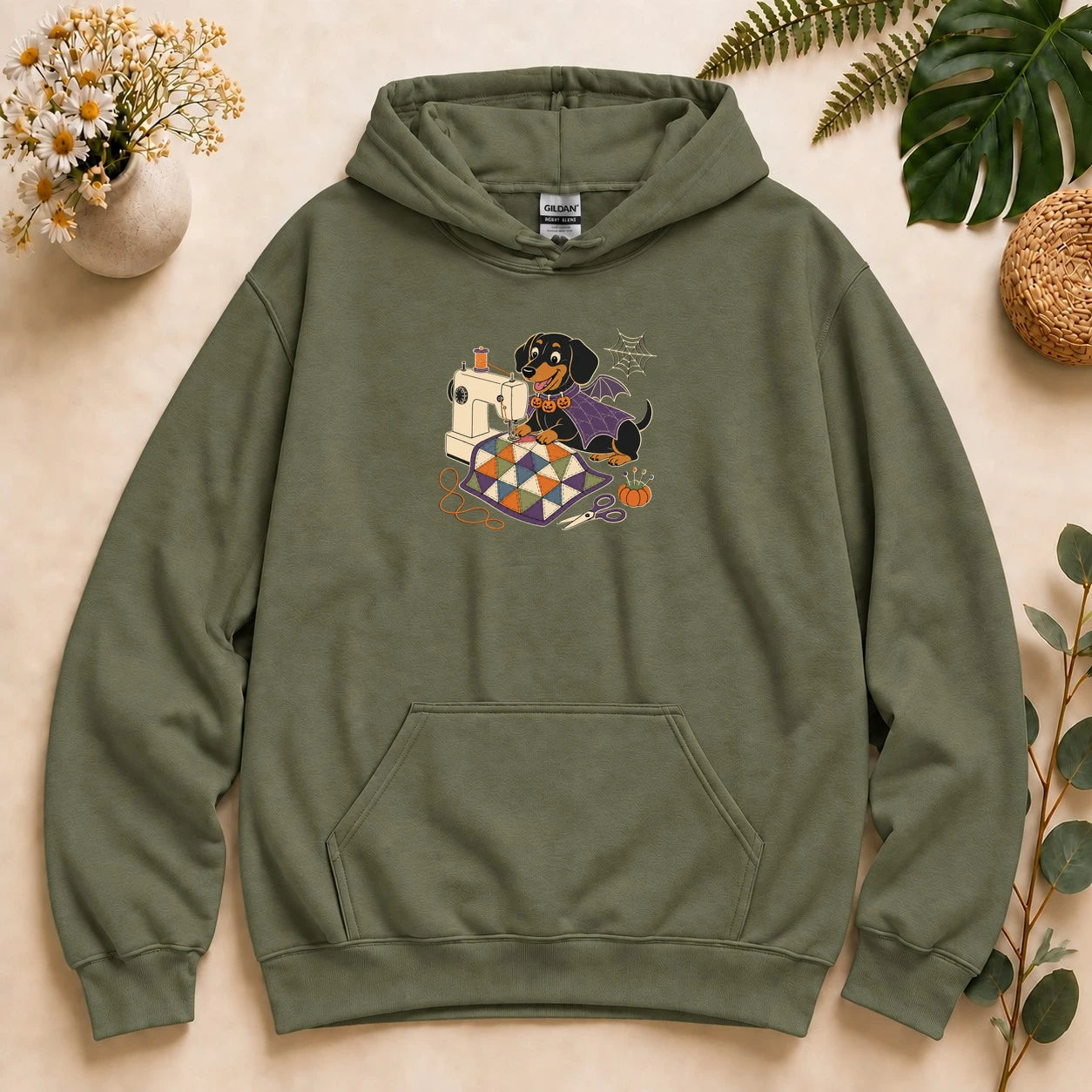 Halloween Sewing Dachshund – Cute Quilter Gift, Spooky Dog Lover Hoodie