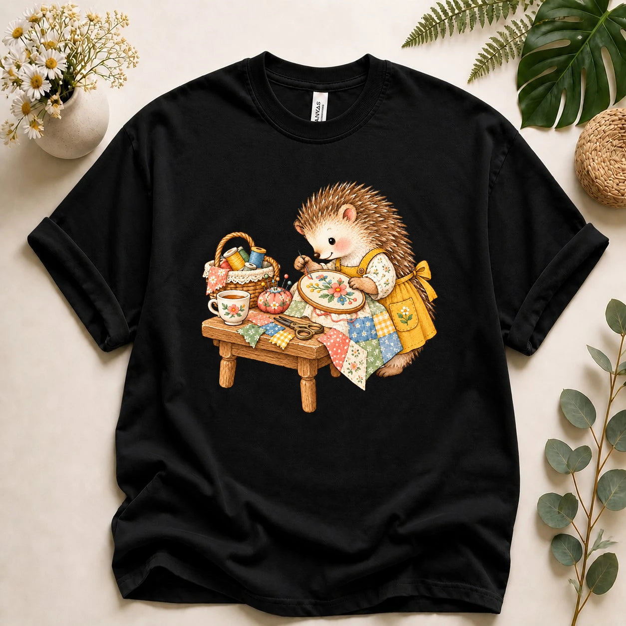 Cute Hedgehog Sewing – Embroidery Lover Gift, Cozy Patchwork Crafter T-Shirt