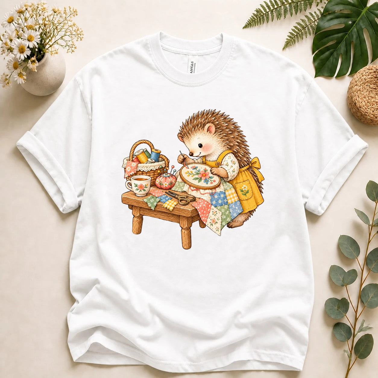 Cute Hedgehog Sewing – Embroidery Lover Gift, Cozy Patchwork Crafter T-Shirt