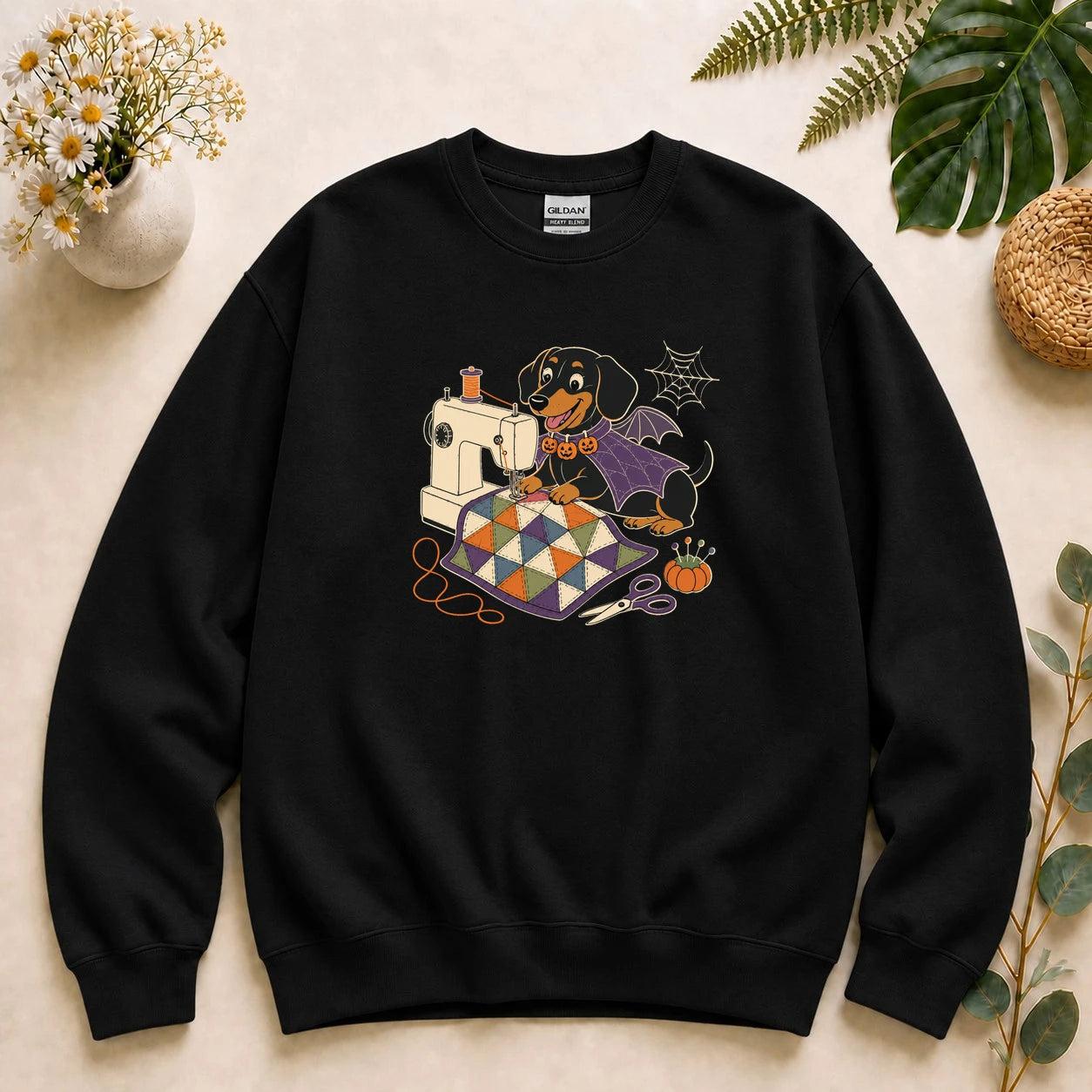 Halloween Sewing Dachshund – Cute Quilter Gift, Spooky Dog Lover Sweatshirt