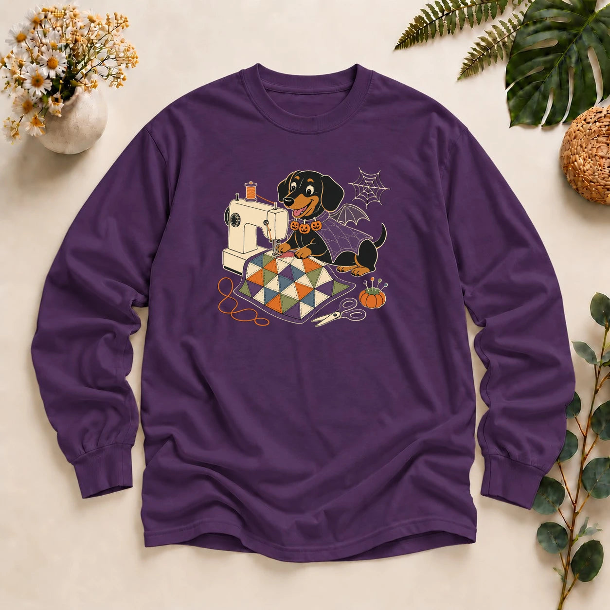 Halloween Sewing Dachshund – Cute Quilter Gift, Spooky Dog Lover Long Sleeve T-Shirt