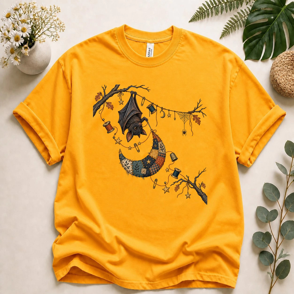 Bat Sewing Moon – Halloween Quilter Gift, Patchwork Crafter T-Shirt