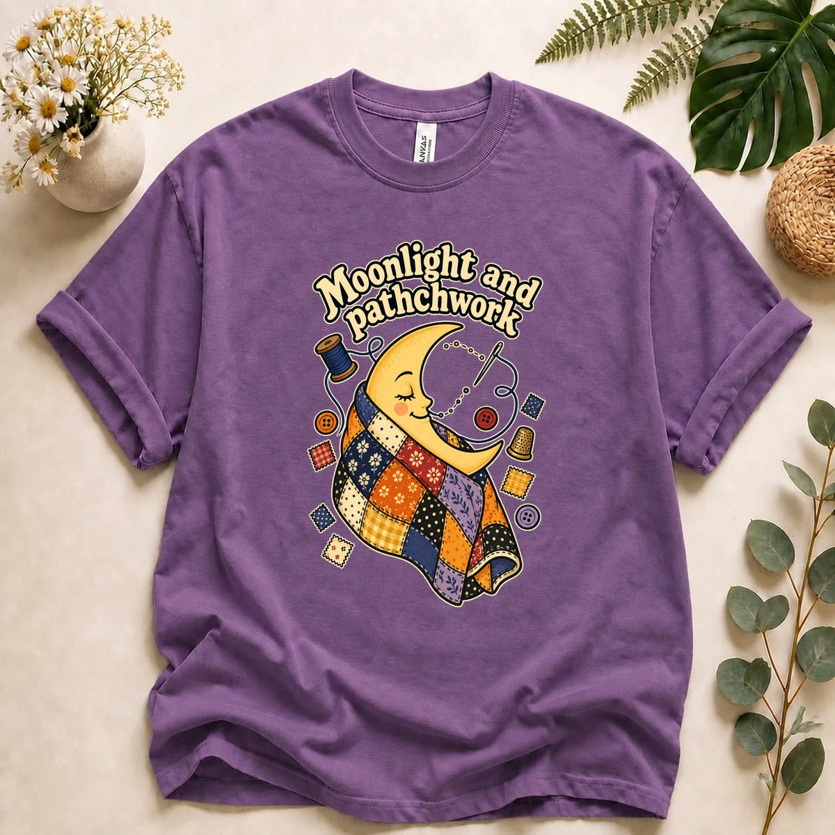 Moonlight and Patchwork – Cute Celestial Quilter Gift, Cozy Quilt Lover T-Shirt