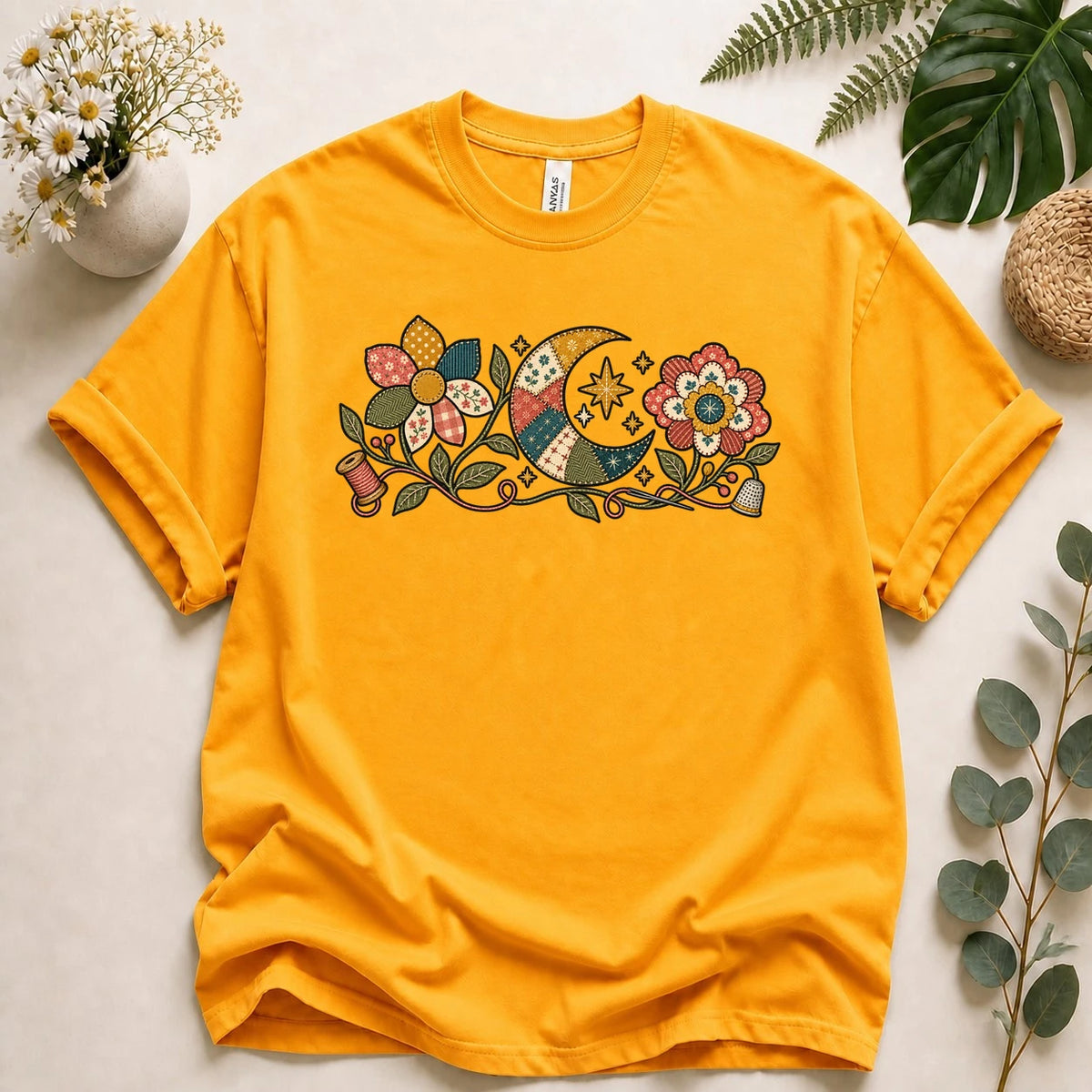 Patchwork Moon & Quilted Flowers – Celestial Quilter Gift, Sewing Lover T-Shirt