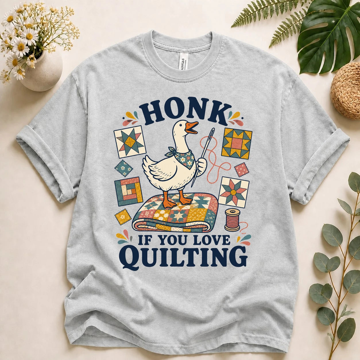 Honk If You Love Quilting T-Shirt – Funny Goose Quilter Sewing Unisex Tee