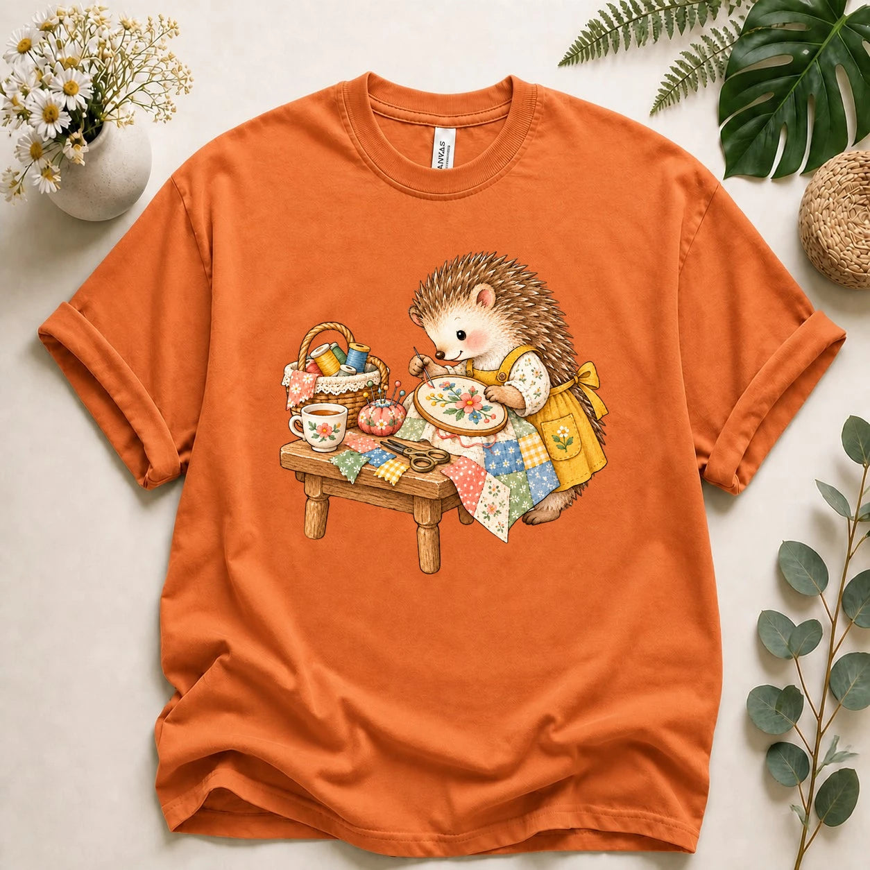 Cute Hedgehog Sewing – Embroidery Lover Gift, Cozy Patchwork Crafter T-Shirt