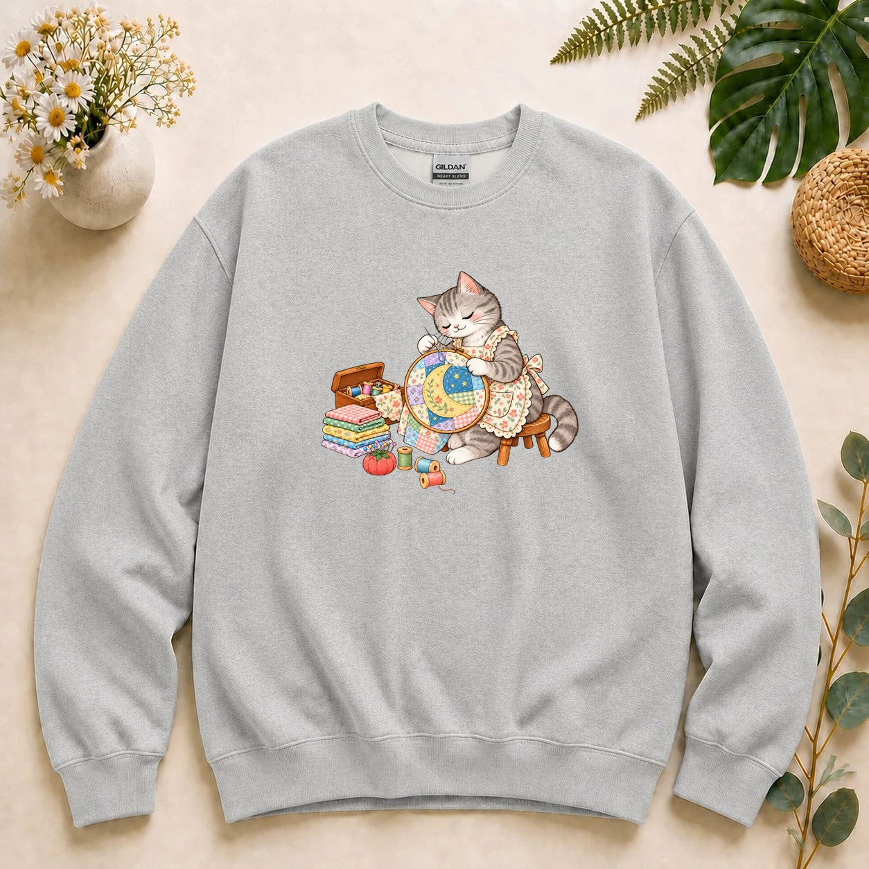Cute Cat Embroidery – Sewing Lover Gift, Patchwork & Craft Lover Sweatshirt