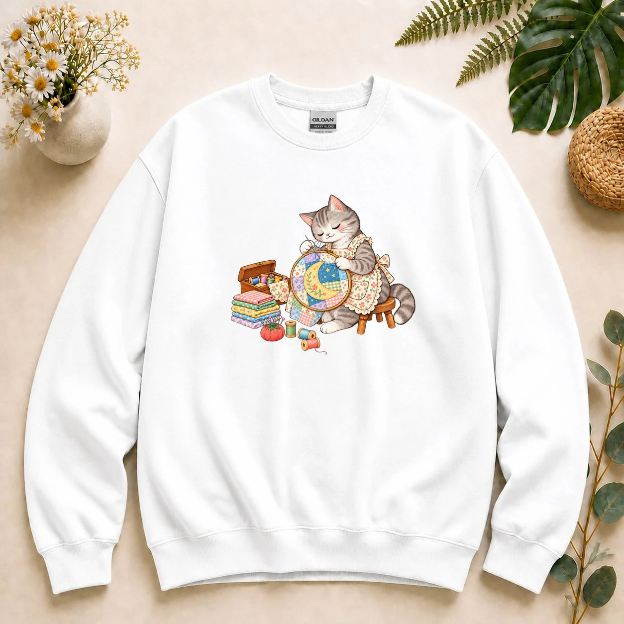 Cute Cat Embroidery – Sewing Lover Gift, Patchwork & Craft Lover Sweatshirt