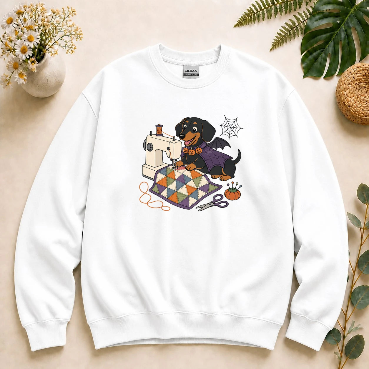 Halloween Sewing Dachshund – Cute Quilter Gift, Spooky Dog Lover Sweatshirt