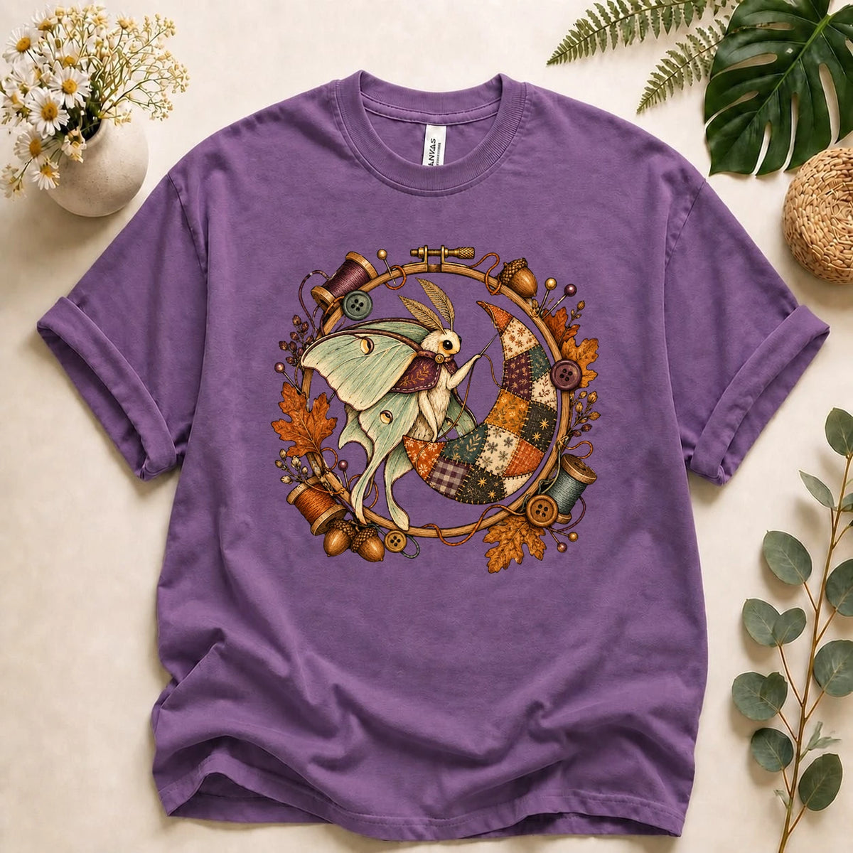 Luna Moth Sewing – Autumn Quilter Gift, Patchwork Cottagecore Crafter T-Shirt