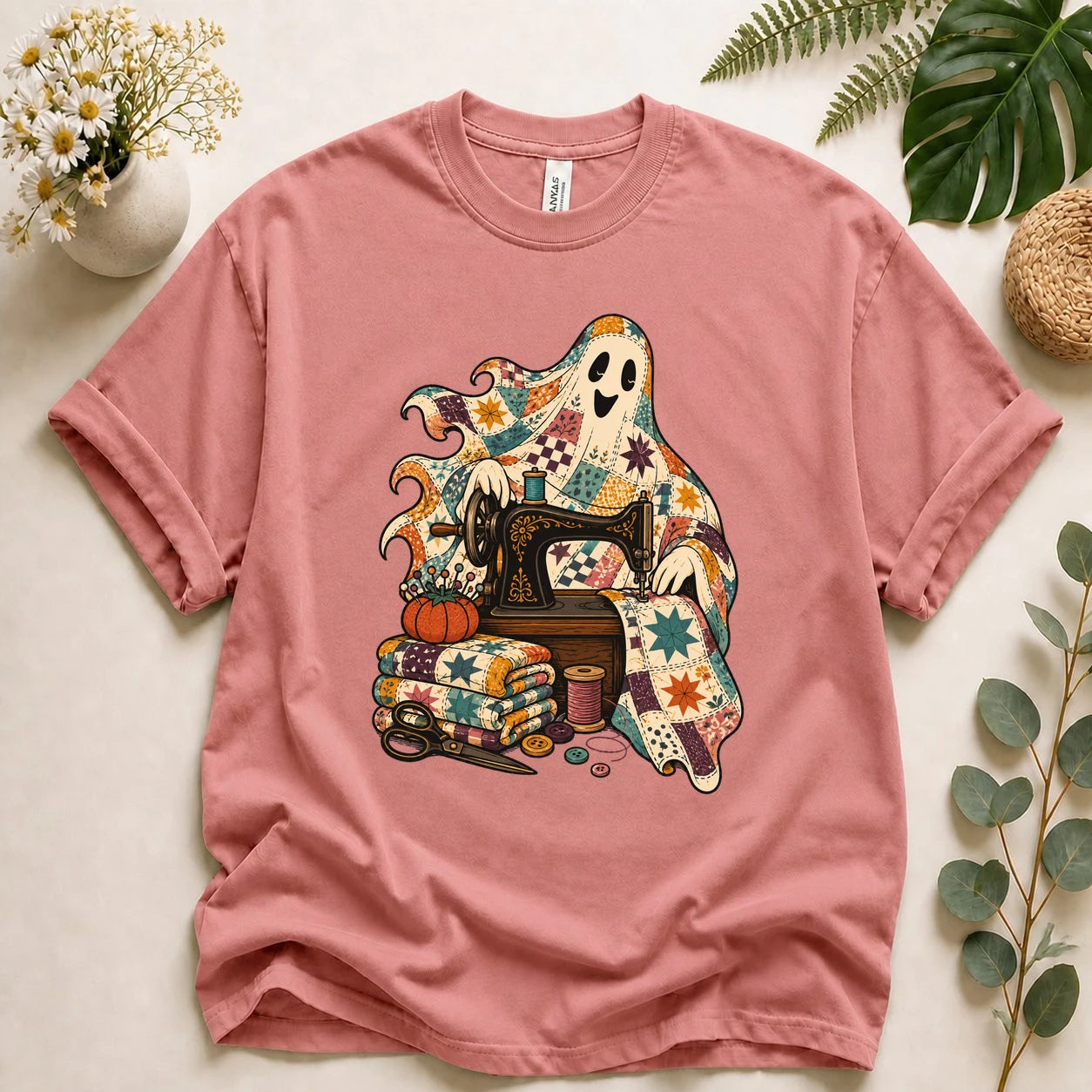 Ghost Quilting Sewing – Halloween Quilter Gift, Patchwork Crafter T-Shirt